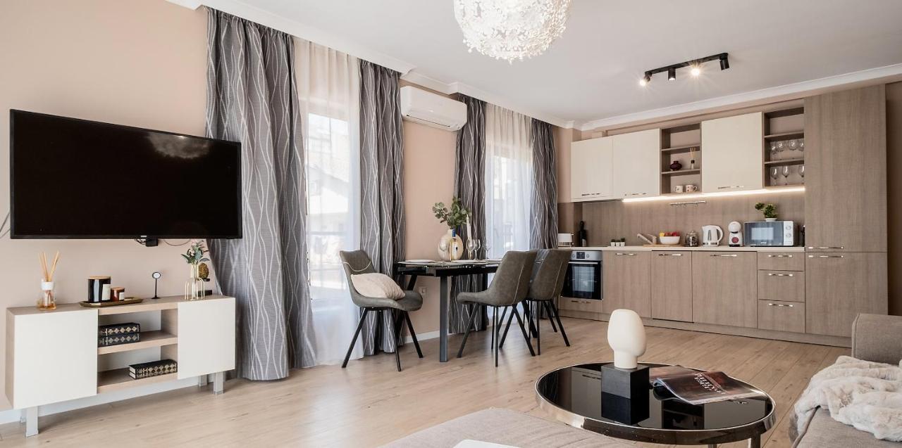 Comfy Luxury Center Apartment Varna Dış mekan fotoğraf